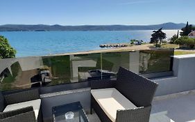 Apartman Prvi Red Do Mora