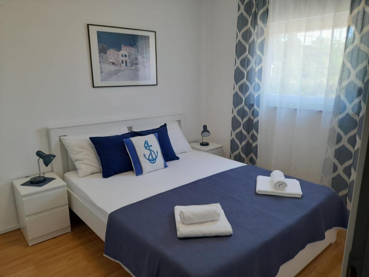 Apartman Prvi Red Do Mora Sveti Filip i Jakov Zewnętrze zdjęcie